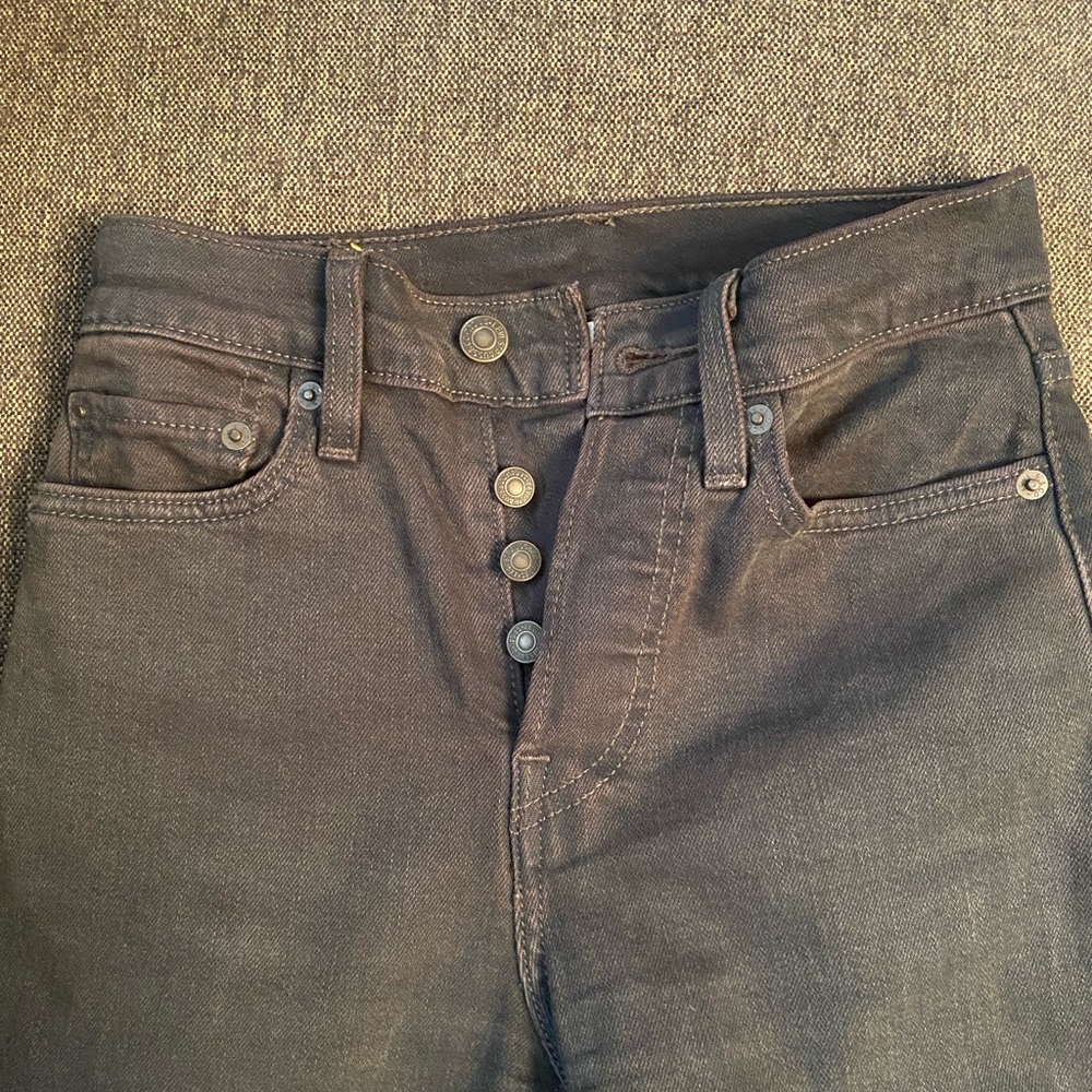 Aritzia Levi’s Wedgie Icon Jeans